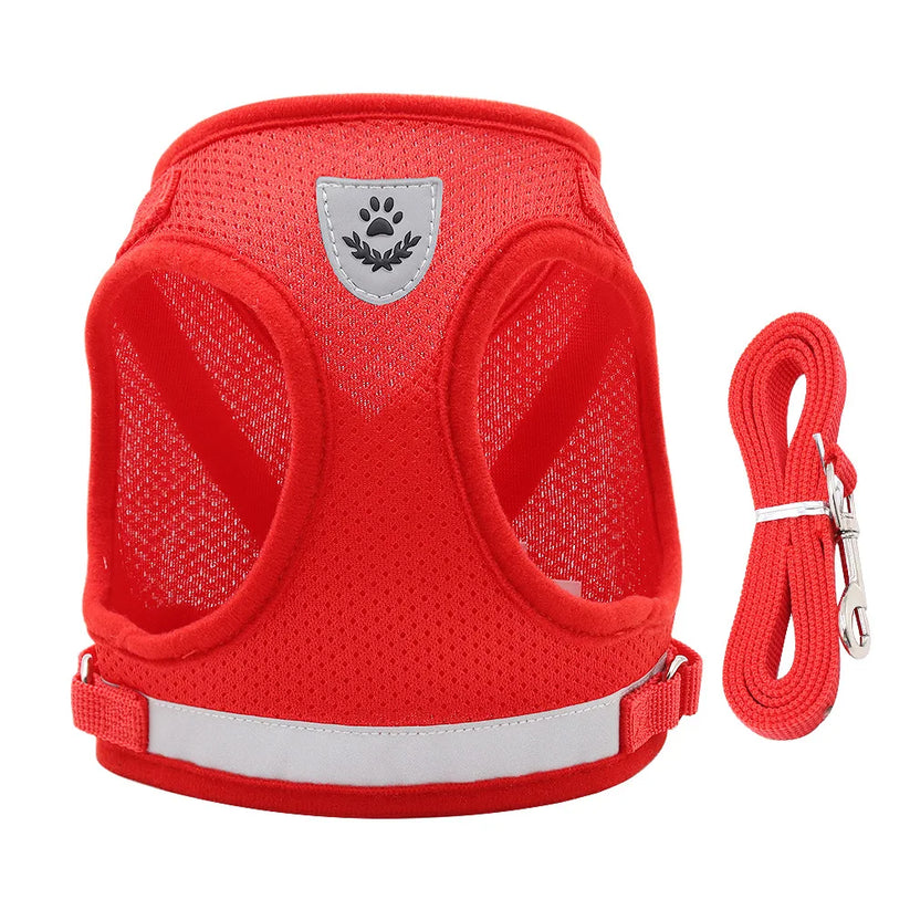 Reflective dog harness fit and construction detail
